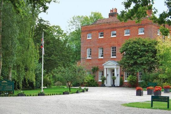 Mulberry House Guest House Ongar Eksteriør bilde