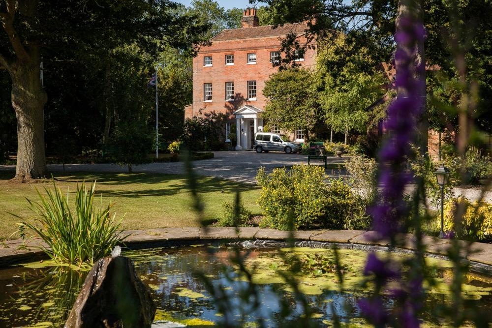 Mulberry House Guest House Ongar Eksteriør bilde